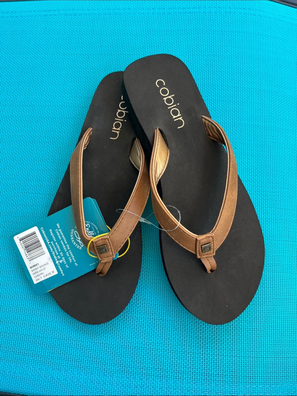 Cobian Skinny Bounce Caramel Sandals with Brown Footbed
